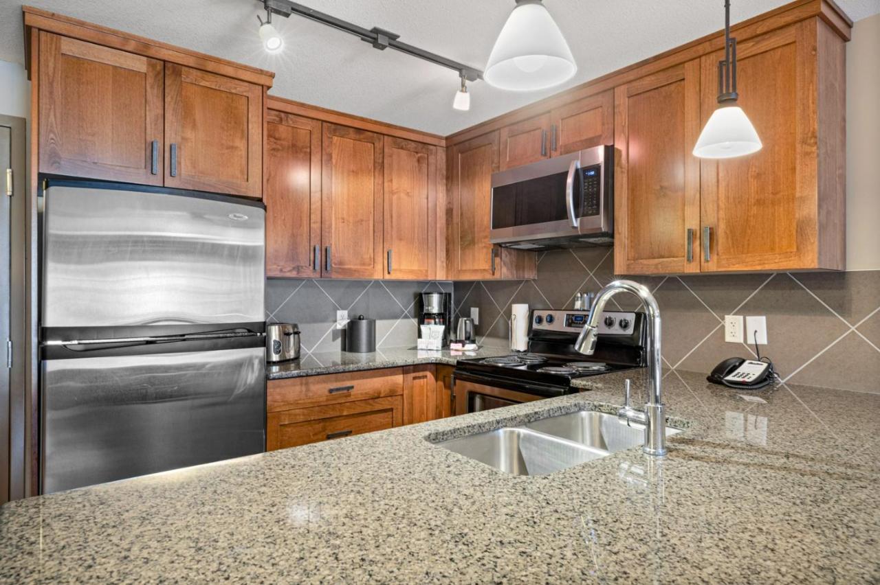 Apartment Stoneridge Mountain Managed By Little Sister Getaways Canmore