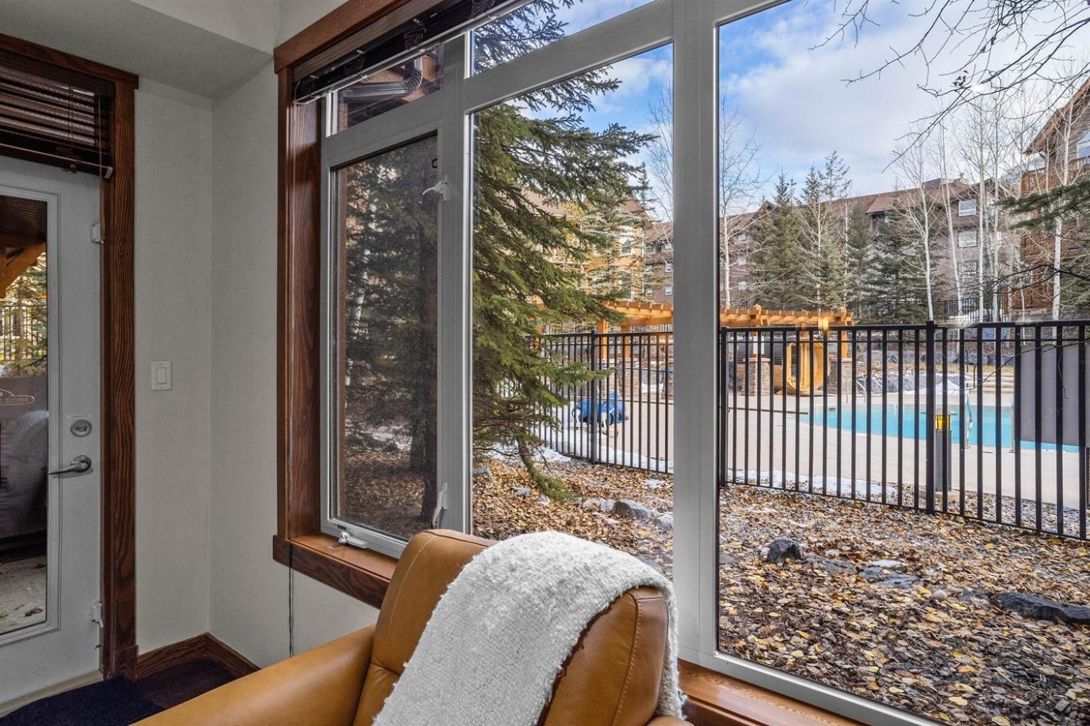 Apartment Stoneridge Mountain Managed By Little Sister Getaways Canmore